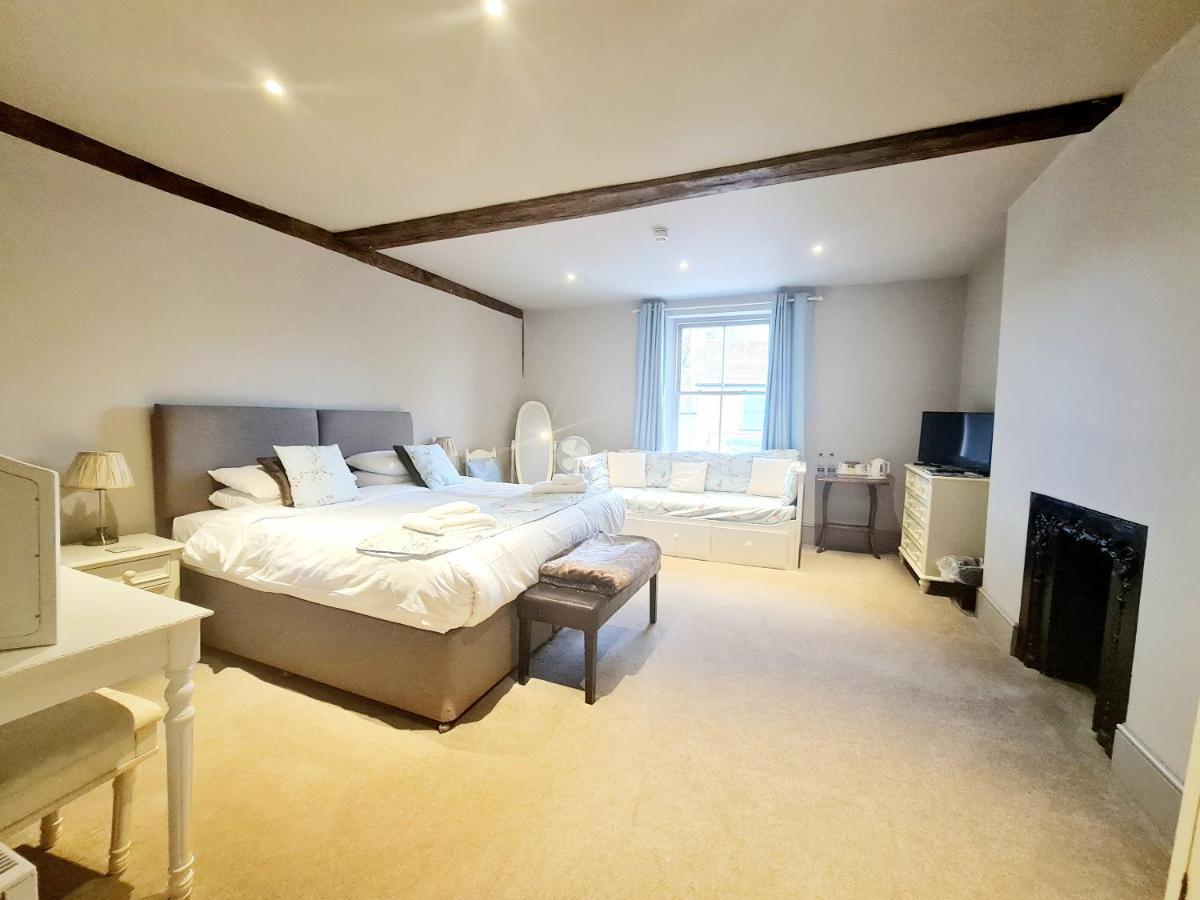 The Harvard Inn Stock ภายนอก รูปภาพ